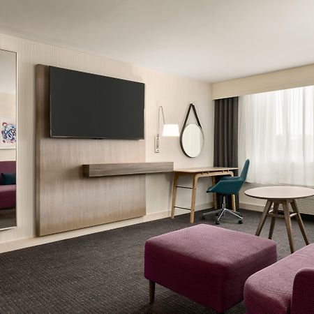 Hotel Crowne Plaza Philadelphia King Of Prussia Exterior foto