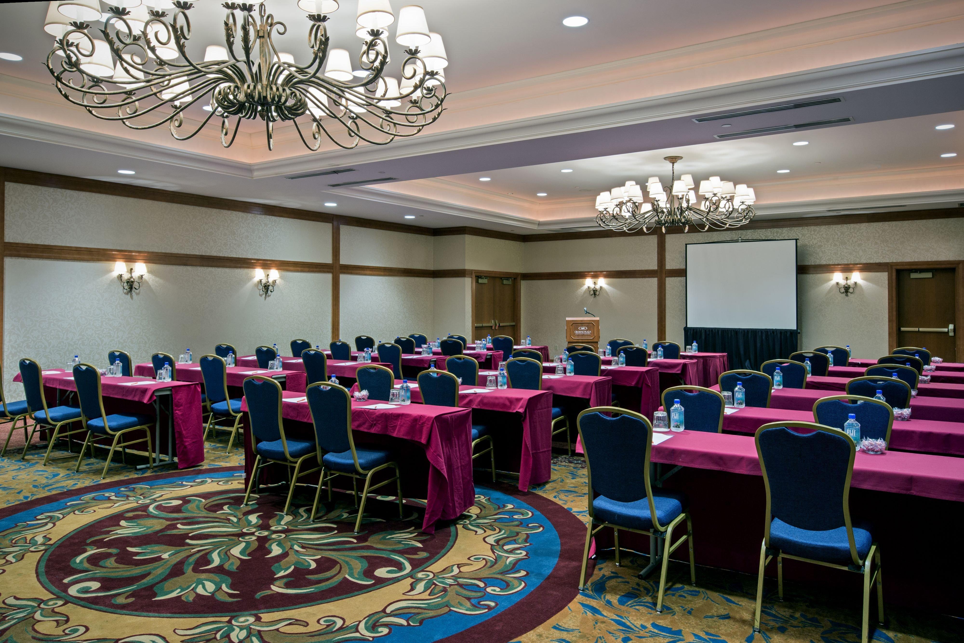 Hotel Crowne Plaza Philadelphia King Of Prussia Exterior foto